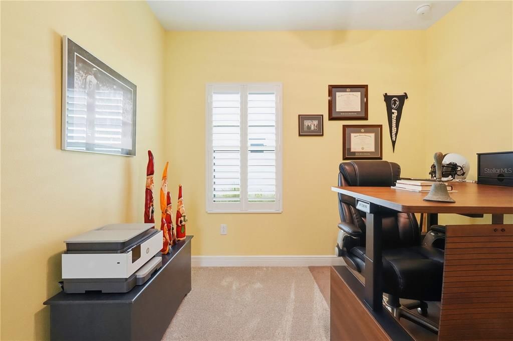 For Sale: $387,900 (3 beds, 2 baths, 1407 Square Feet)
