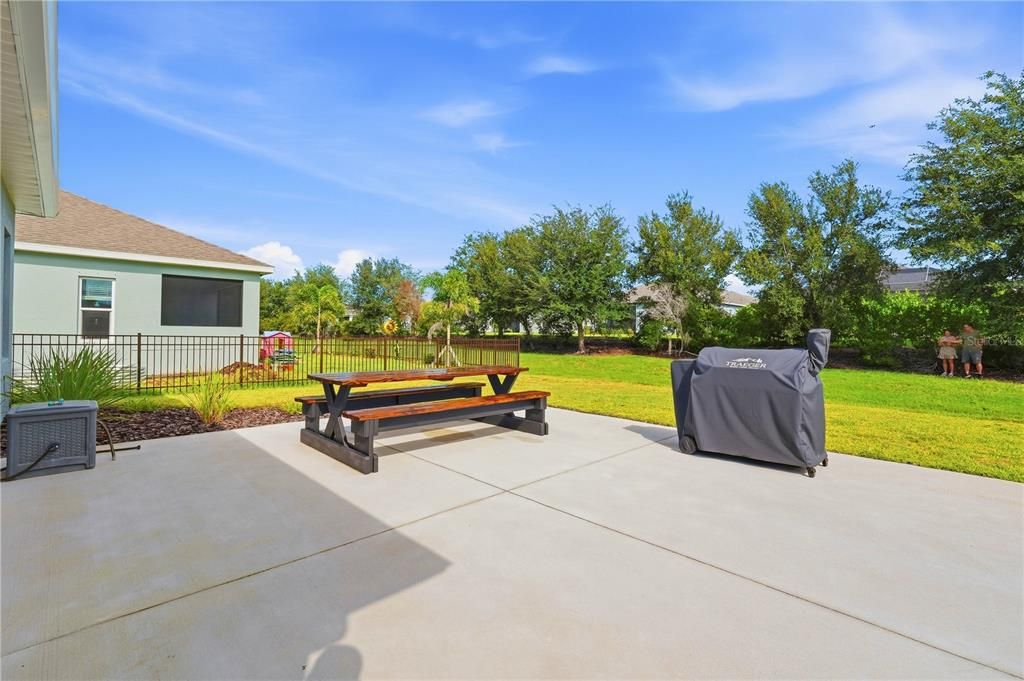 For Sale: $387,900 (3 beds, 2 baths, 1407 Square Feet)
