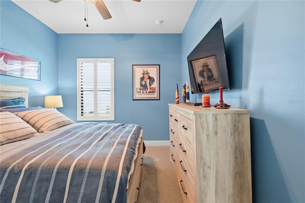 For Sale: $387,900 (3 beds, 2 baths, 1407 Square Feet)