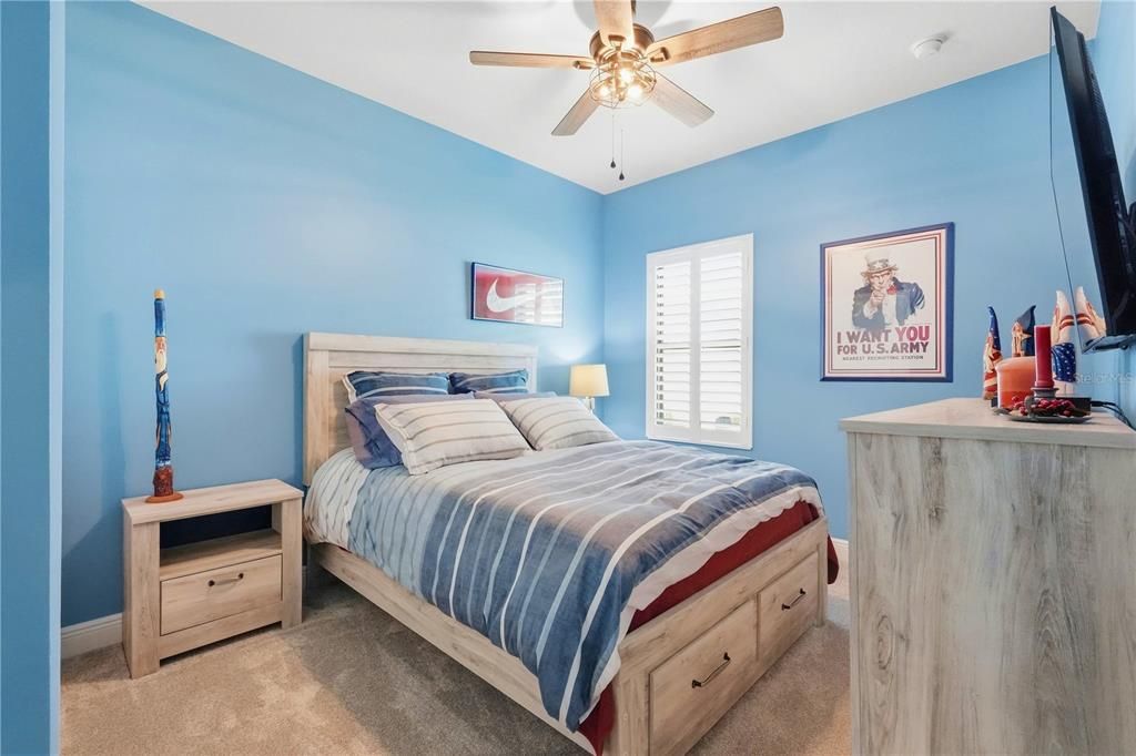 For Sale: $387,900 (3 beds, 2 baths, 1407 Square Feet)