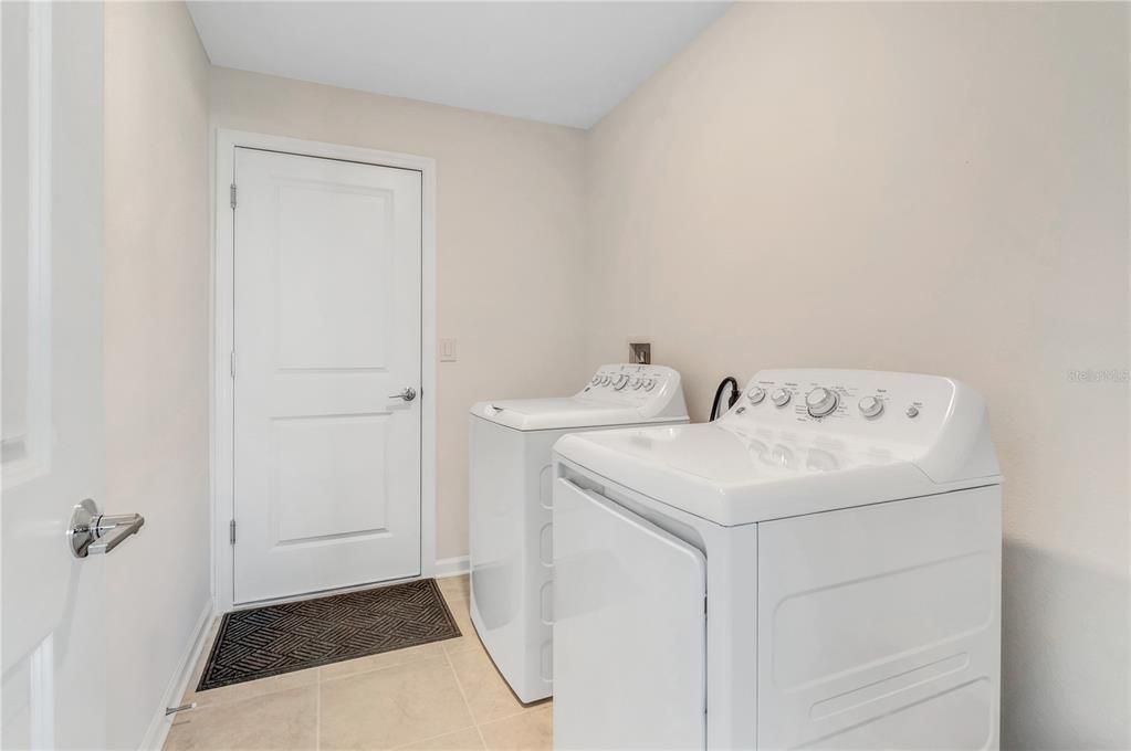 En Renta: $1,995 (3 camas, 2 baños, 1580 Pies cuadrados)