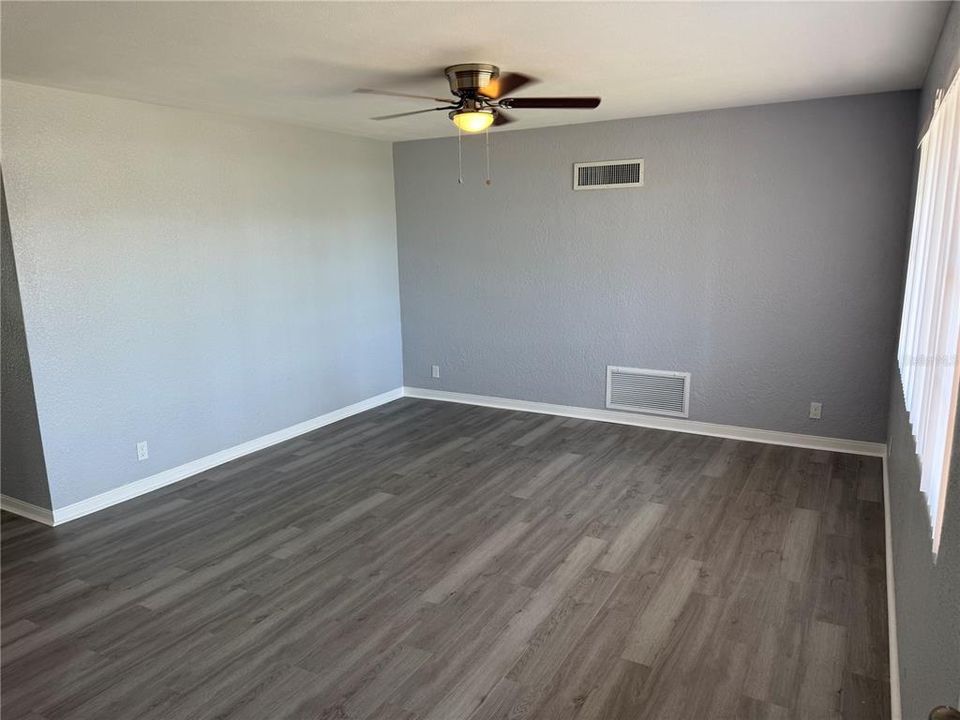 En Venta: $479,900 (3 camas, 2 baños, 1812 Pies cuadrados)