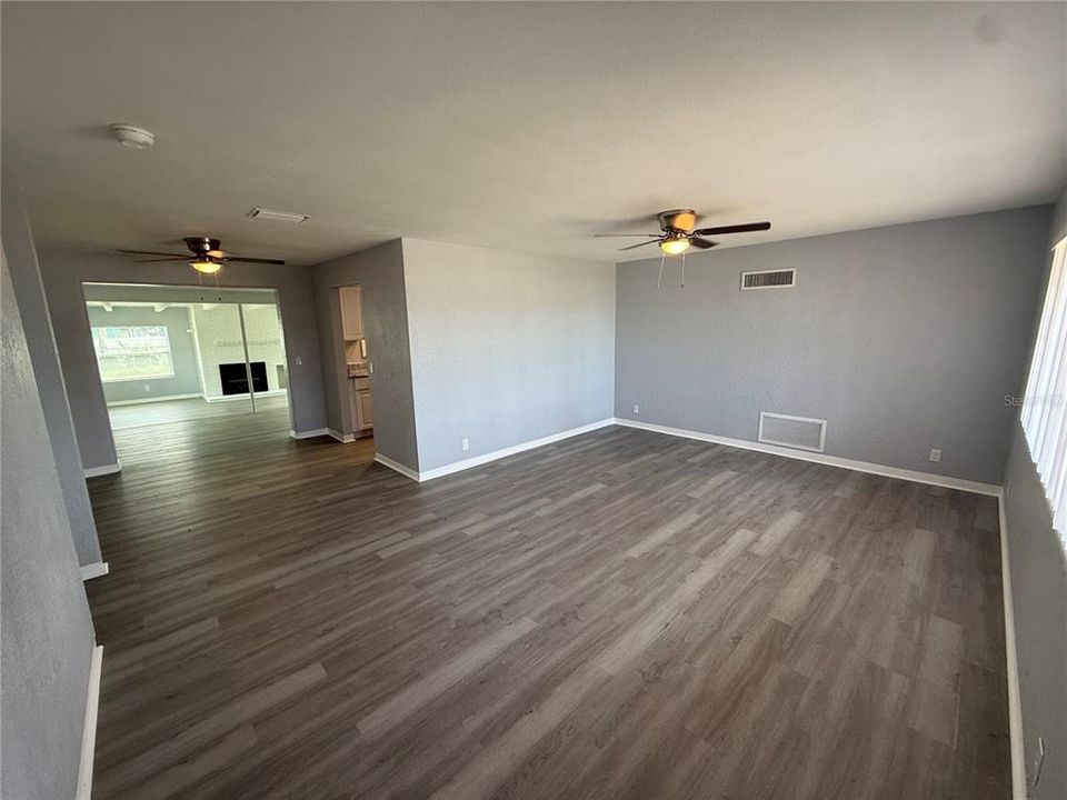 En Venta: $479,900 (3 camas, 2 baños, 1812 Pies cuadrados)