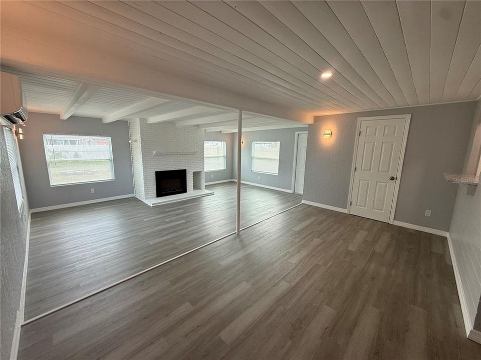 En Venta: $479,900 (3 camas, 2 baños, 1812 Pies cuadrados)