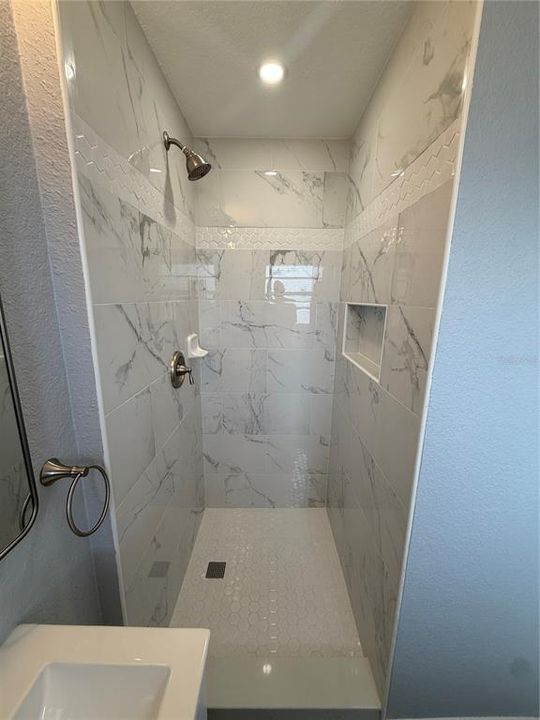 На продажу: $479,900 (3 спален, 2 ванн, 1812 Квадратных фут)
