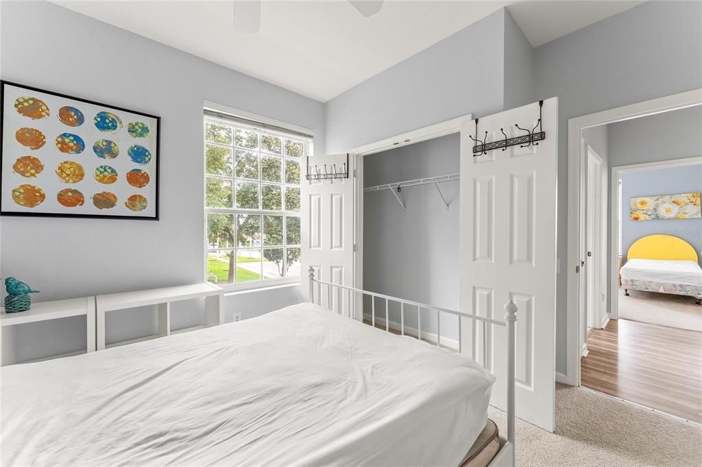For Sale: $235,000 (3 beds, 2 baths, 1268 Square Feet)
