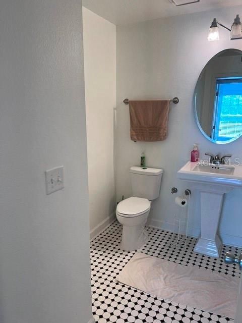 В аренду: $1,750 (1 спален, 1 ванн, 830 Квадратных фут)