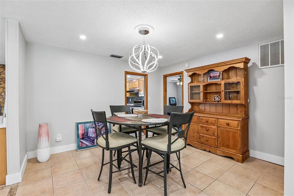 For Sale: $550,000 (4 beds, 2 baths, 2047 Square Feet)