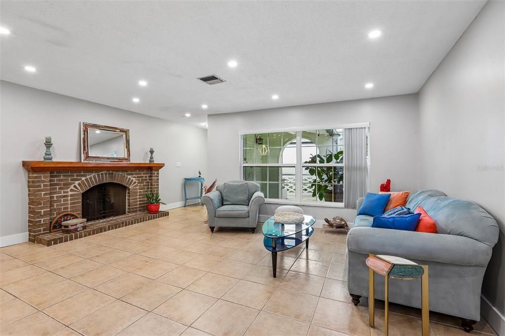 For Sale: $550,000 (4 beds, 2 baths, 2047 Square Feet)