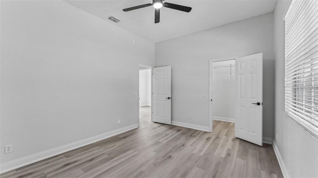 For Sale: $399,900 (4 beds, 2 baths, 2459 Square Feet)