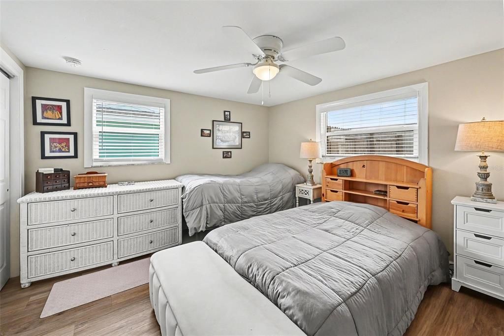 For Sale: $365,000 (3 beds, 2 baths, 1484 Square Feet)