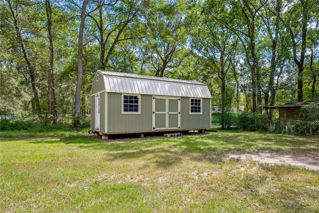 En Venta: $249,000 (4 camas, 2 baños, 1920 Pies cuadrados)