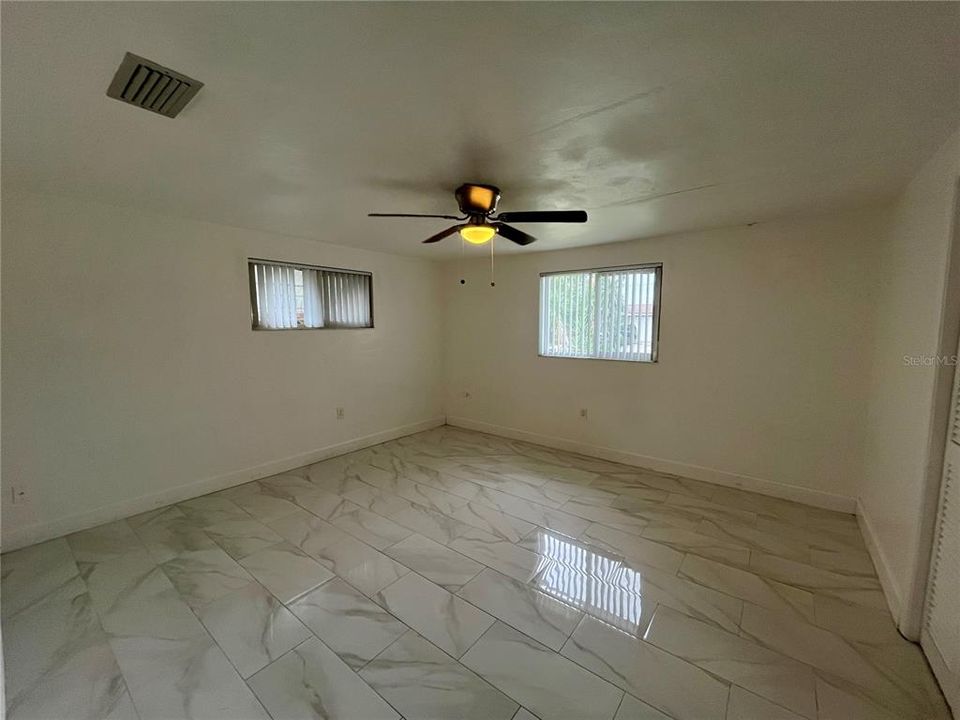 For Rent: $1,650 (3 beds, 1 baths, 1248 Square Feet)