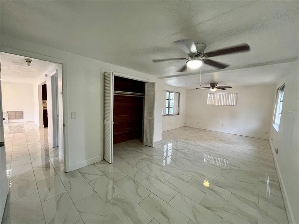 For Rent: $1,650 (3 beds, 1 baths, 1248 Square Feet)