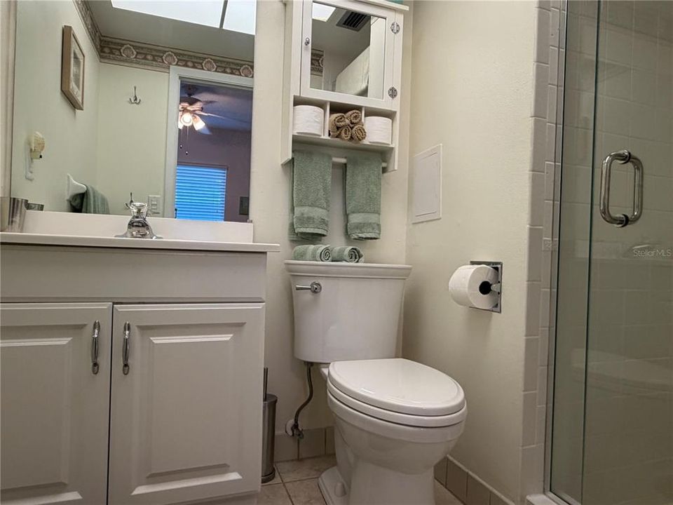 В аренду: $3,200 (2 спален, 2 ванн, 833 Квадратных фут)