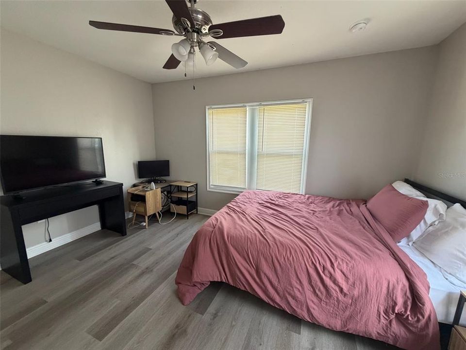 En Renta: $4,800 (4 camas, 2 baños, 1302 Pies cuadrados)