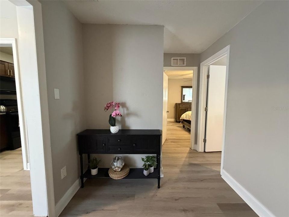 En Renta: $4,800 (4 camas, 2 baños, 1302 Pies cuadrados)
