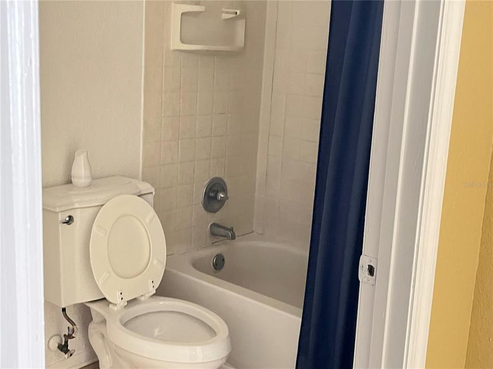 For Rent: $1,800 (3 beds, 2 baths, 1128 Square Feet)