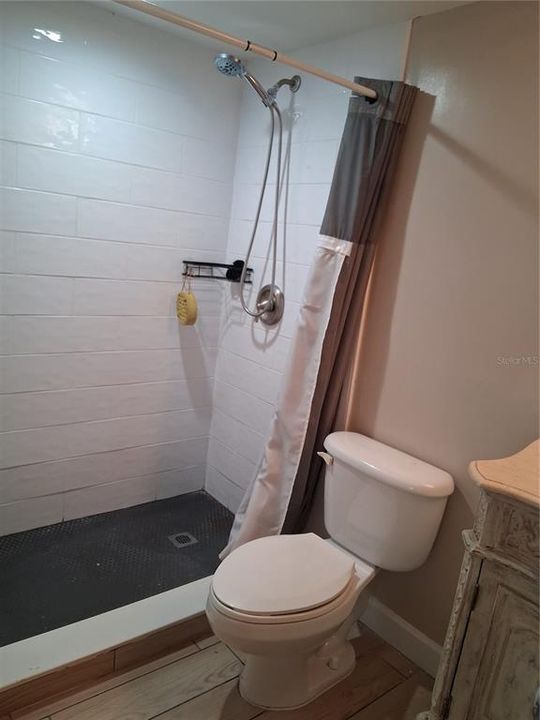 В аренду: $1,600 (1 спален, 1 ванн, 717 Квадратных фут)