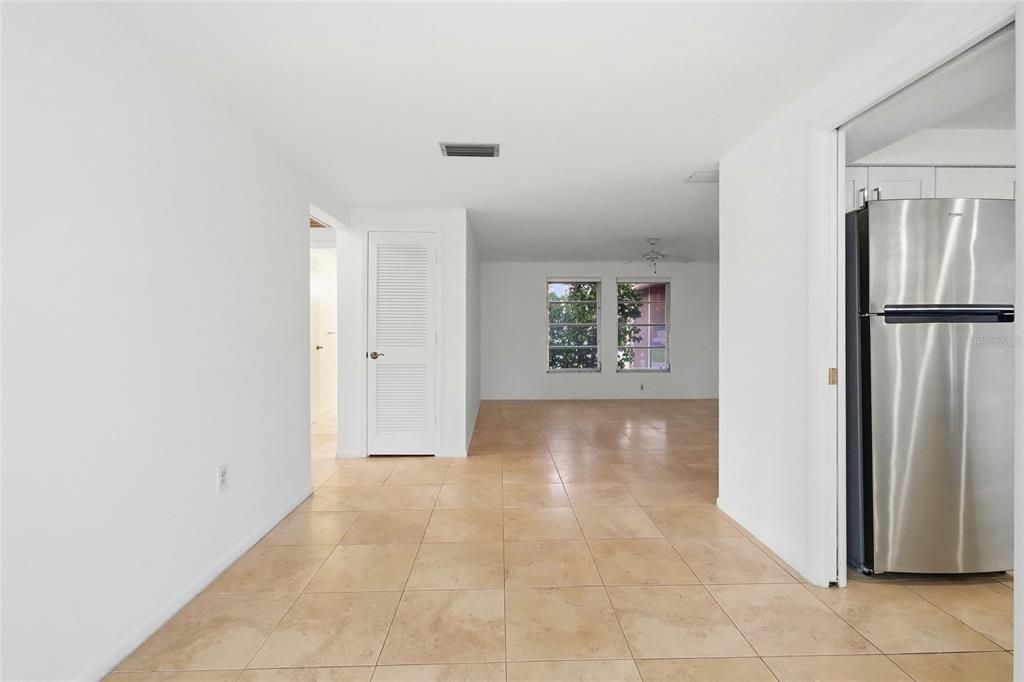 En Venta: $495,000 (3 camas, 2 baños, 1564 Pies cuadrados)