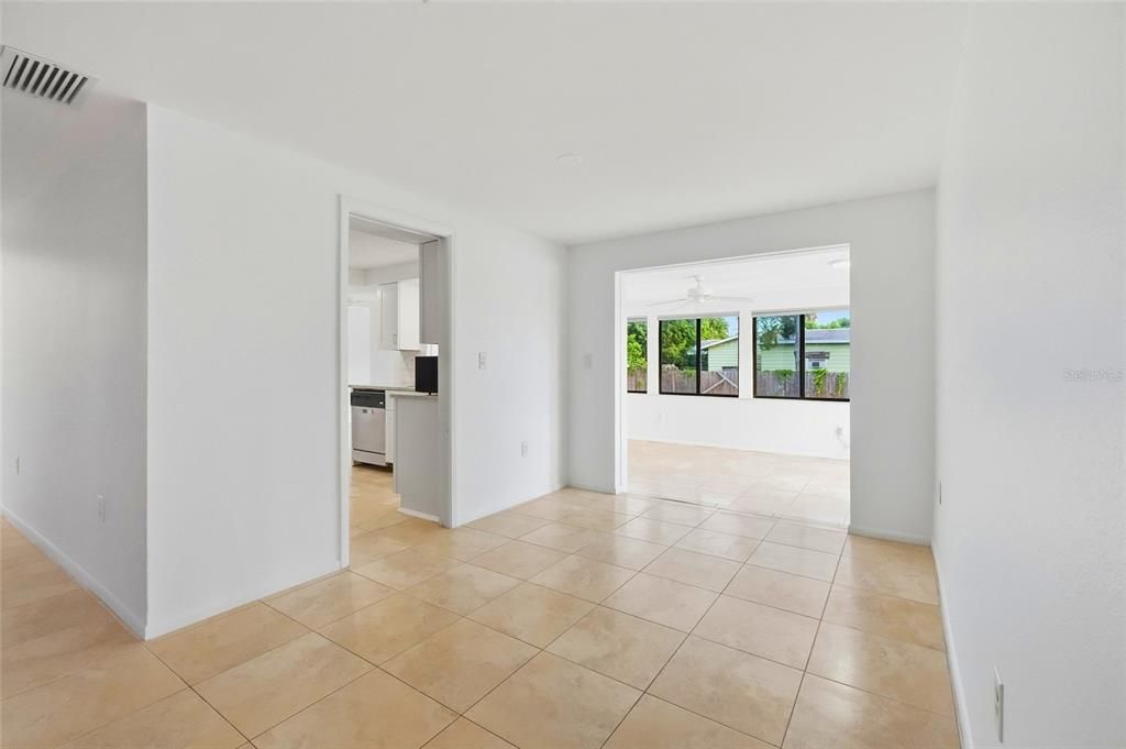 En Venta: $495,000 (3 camas, 2 baños, 1564 Pies cuadrados)