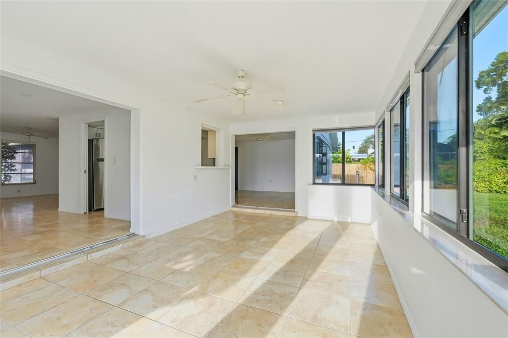 En Venta: $495,000 (3 camas, 2 baños, 1564 Pies cuadrados)