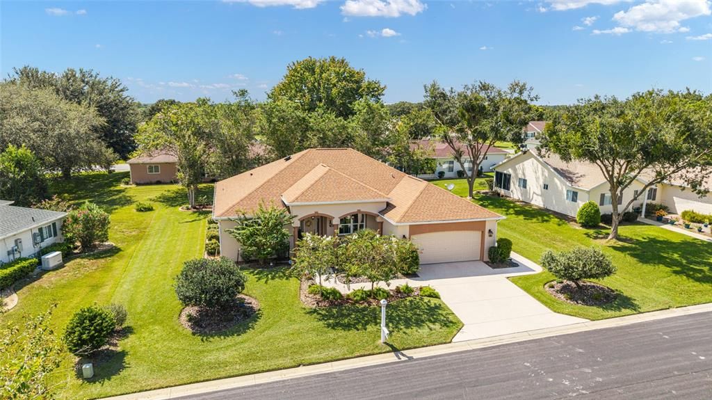 For Sale: $394,300 (2 beds, 2 baths, 2109 Square Feet)