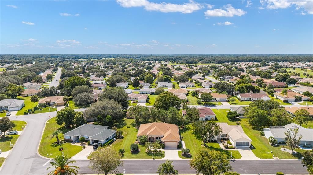 For Sale: $394,300 (2 beds, 2 baths, 2109 Square Feet)