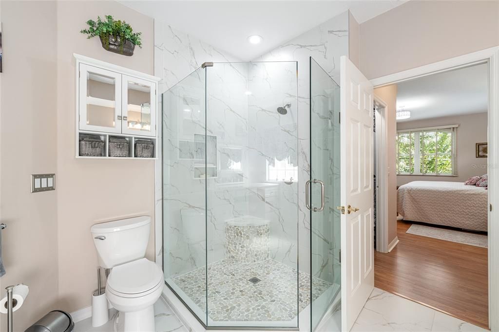 For Sale: $394,300 (2 beds, 2 baths, 2109 Square Feet)