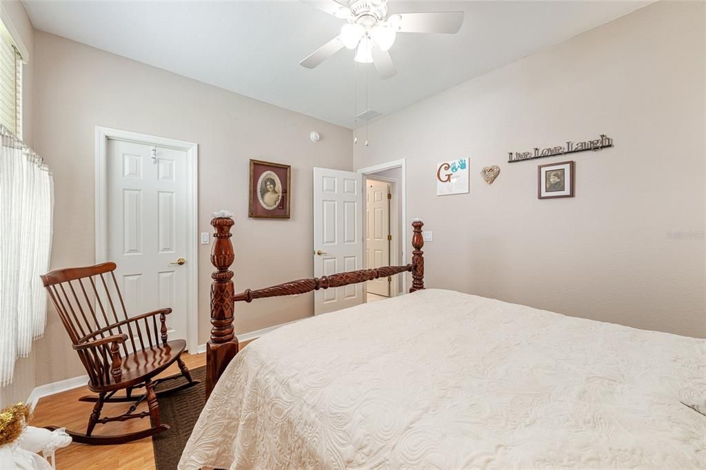 For Sale: $394,300 (2 beds, 2 baths, 2109 Square Feet)