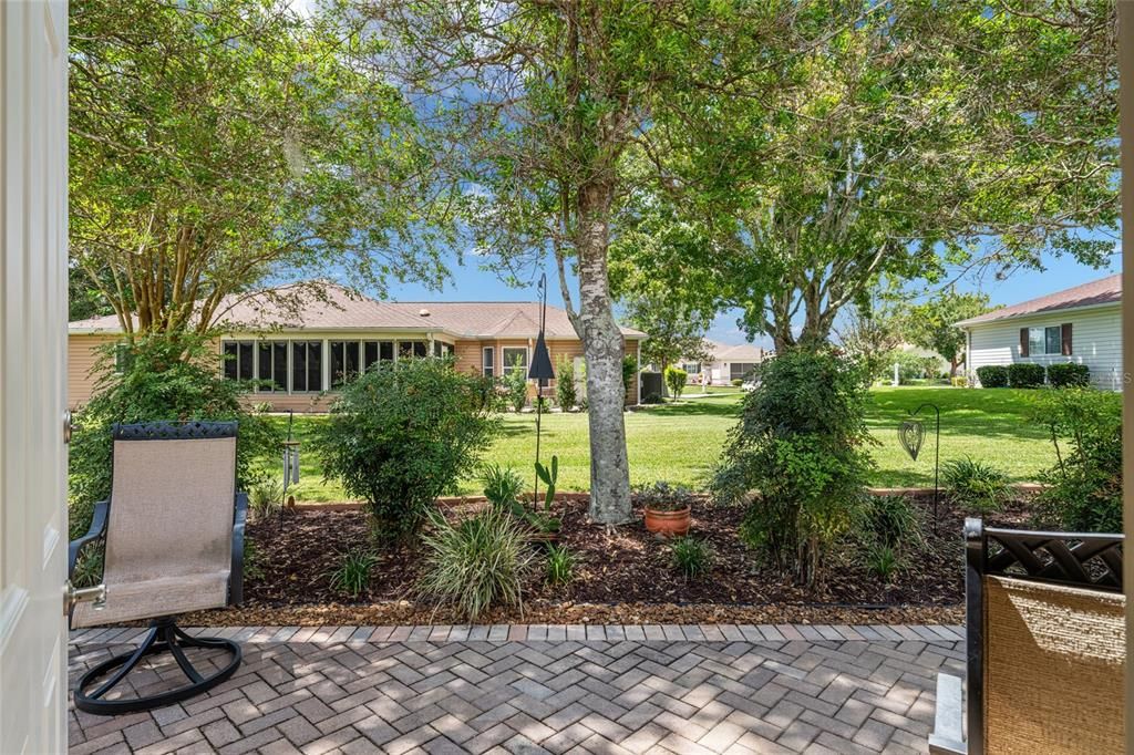 For Sale: $394,300 (2 beds, 2 baths, 2109 Square Feet)