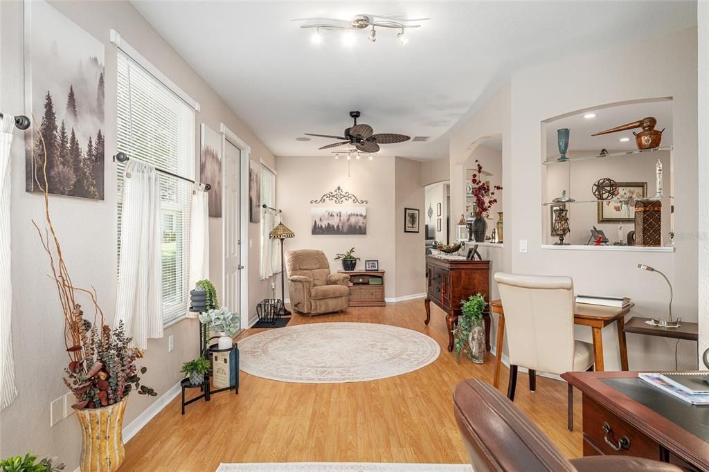 For Sale: $394,300 (2 beds, 2 baths, 2109 Square Feet)