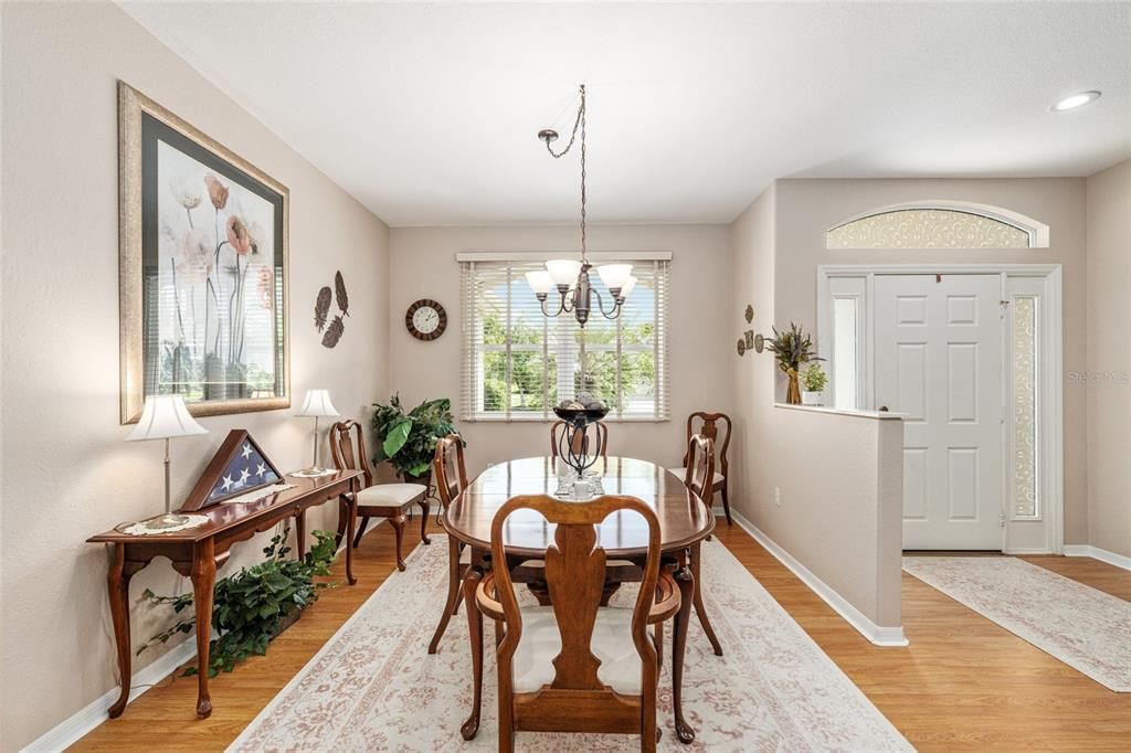 For Sale: $394,300 (2 beds, 2 baths, 2109 Square Feet)