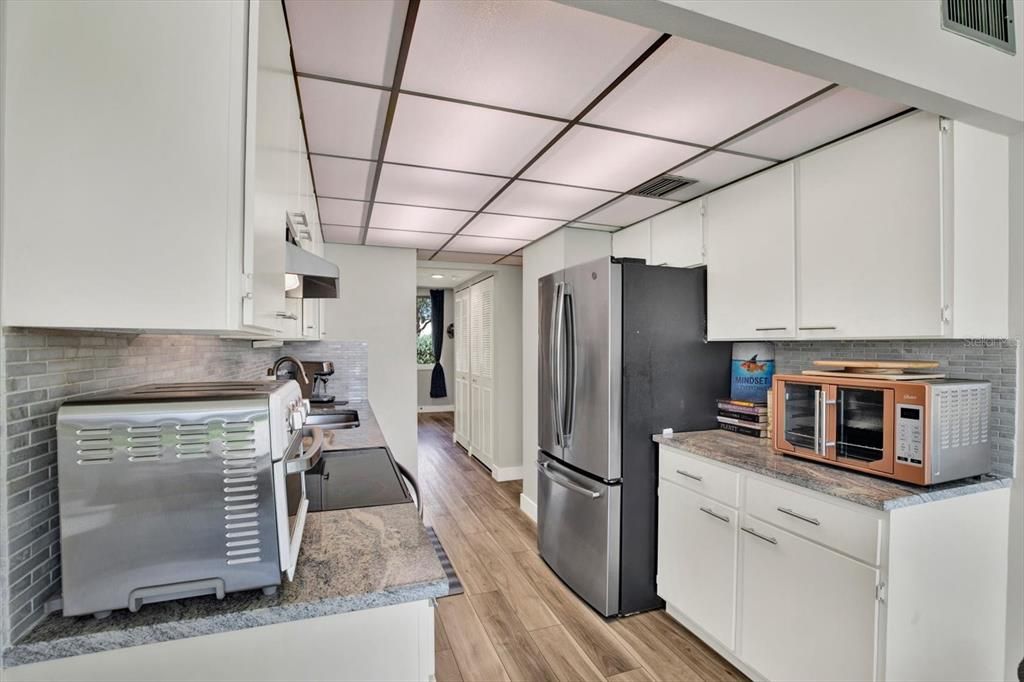 En Venta: $159,900 (1 camas, 1 baños, 930 Pies cuadrados)