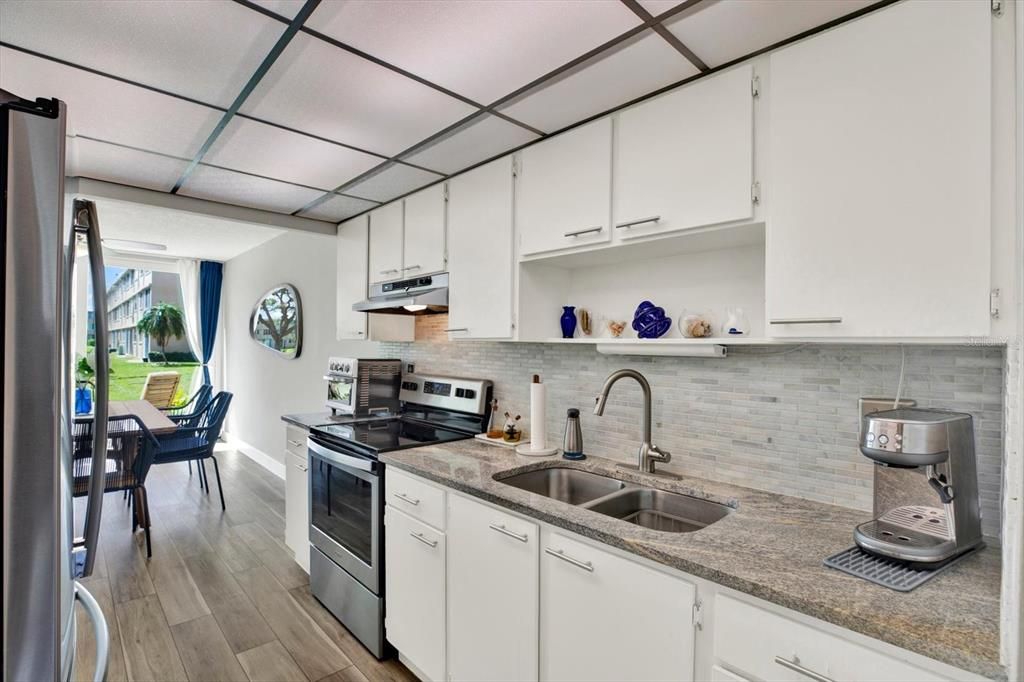 En Venta: $159,900 (1 camas, 1 baños, 930 Pies cuadrados)