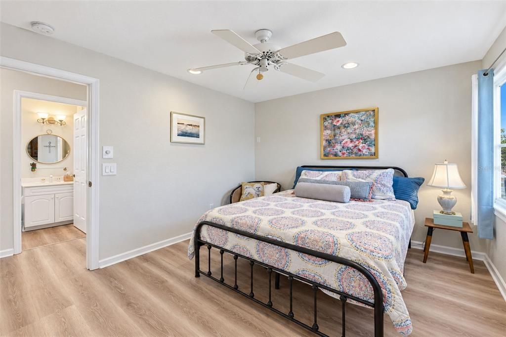 For Sale: $515,000 (3 beds, 2 baths, 1879 Square Feet)