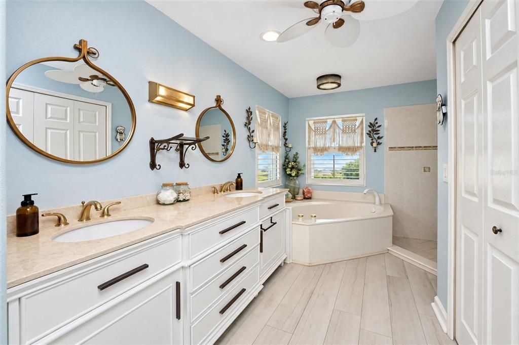 For Sale: $515,000 (3 beds, 2 baths, 1879 Square Feet)