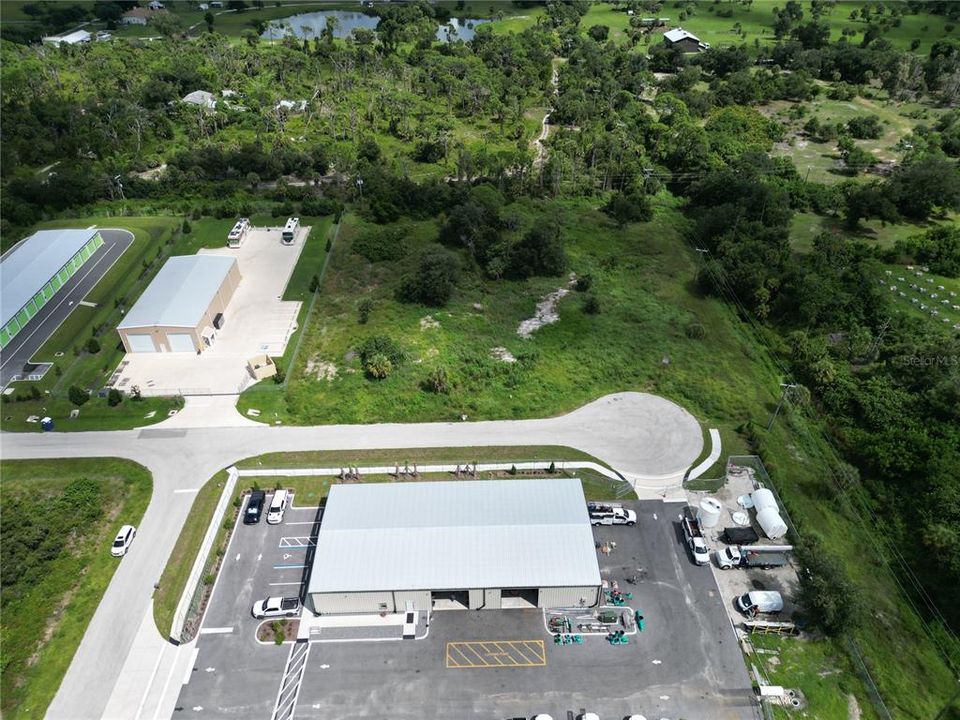 На продажу: $775,000 (2.00 acres)