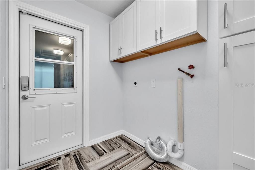 For Sale: $649,000 (4 beds, 3 baths, 2336 Square Feet)