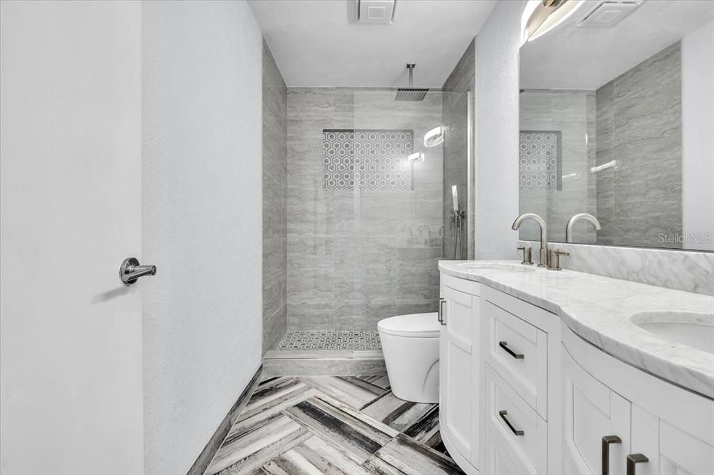 For Sale: $649,000 (4 beds, 3 baths, 2336 Square Feet)