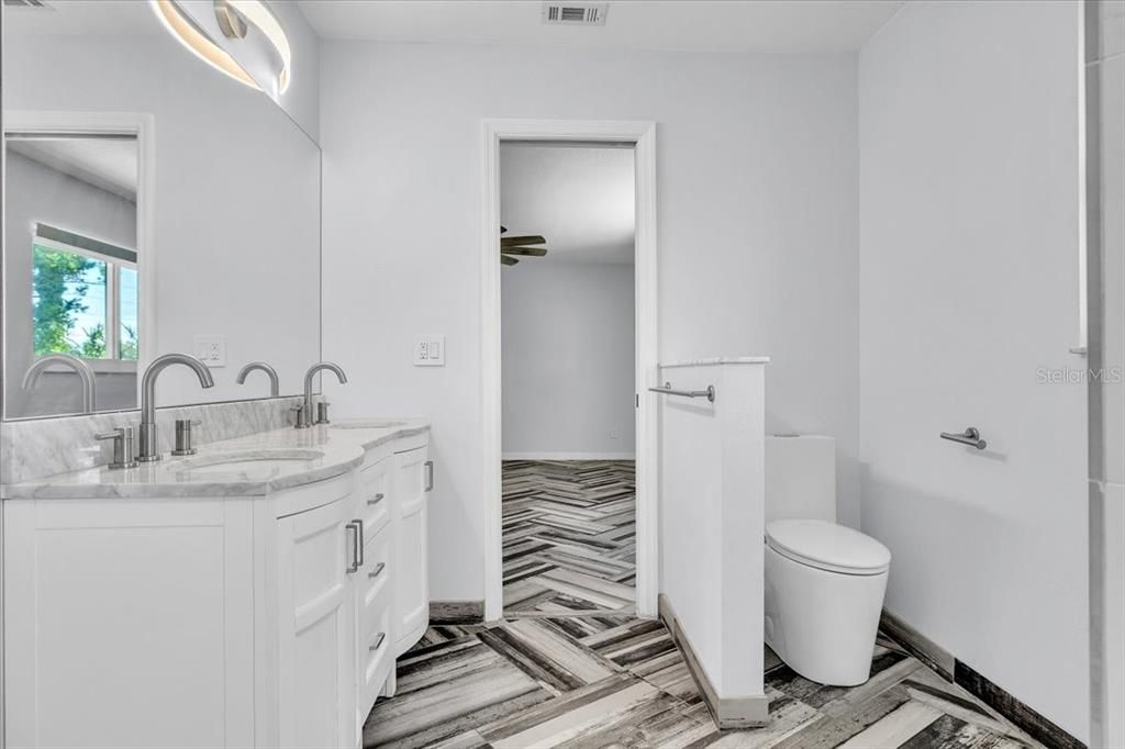 For Sale: $649,000 (4 beds, 3 baths, 2336 Square Feet)