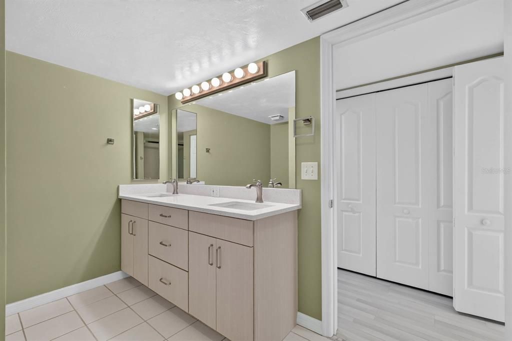 For Sale: $520,000 (3 beds, 2 baths, 1843 Square Feet)