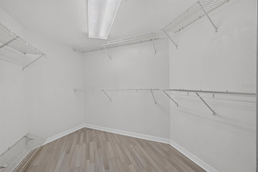 For Sale: $520,000 (3 beds, 2 baths, 1843 Square Feet)