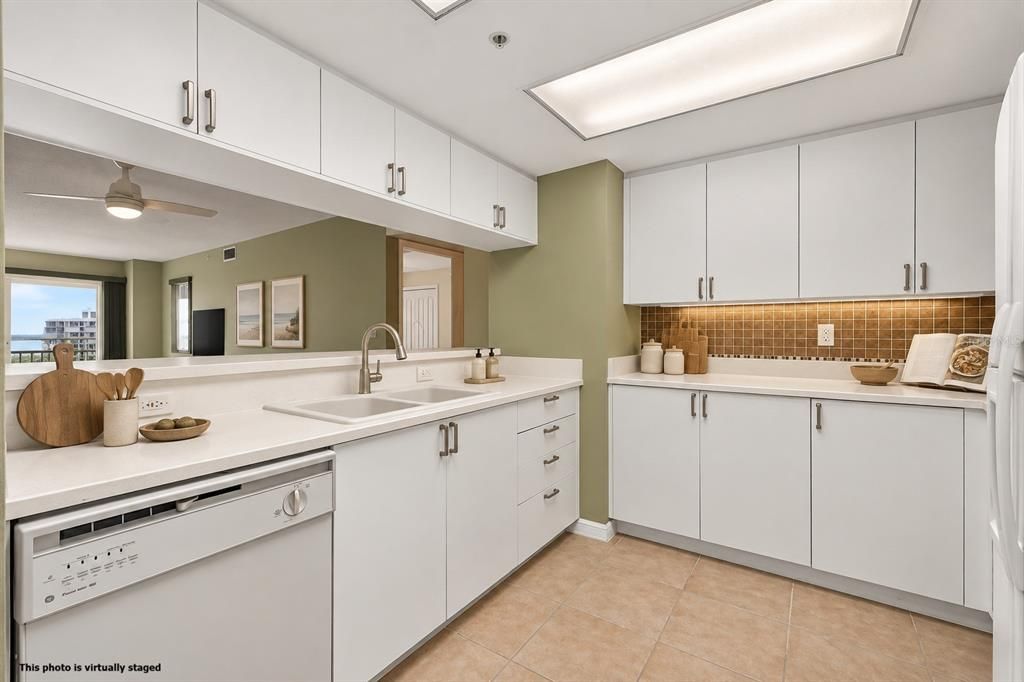 For Sale: $520,000 (3 beds, 2 baths, 1843 Square Feet)