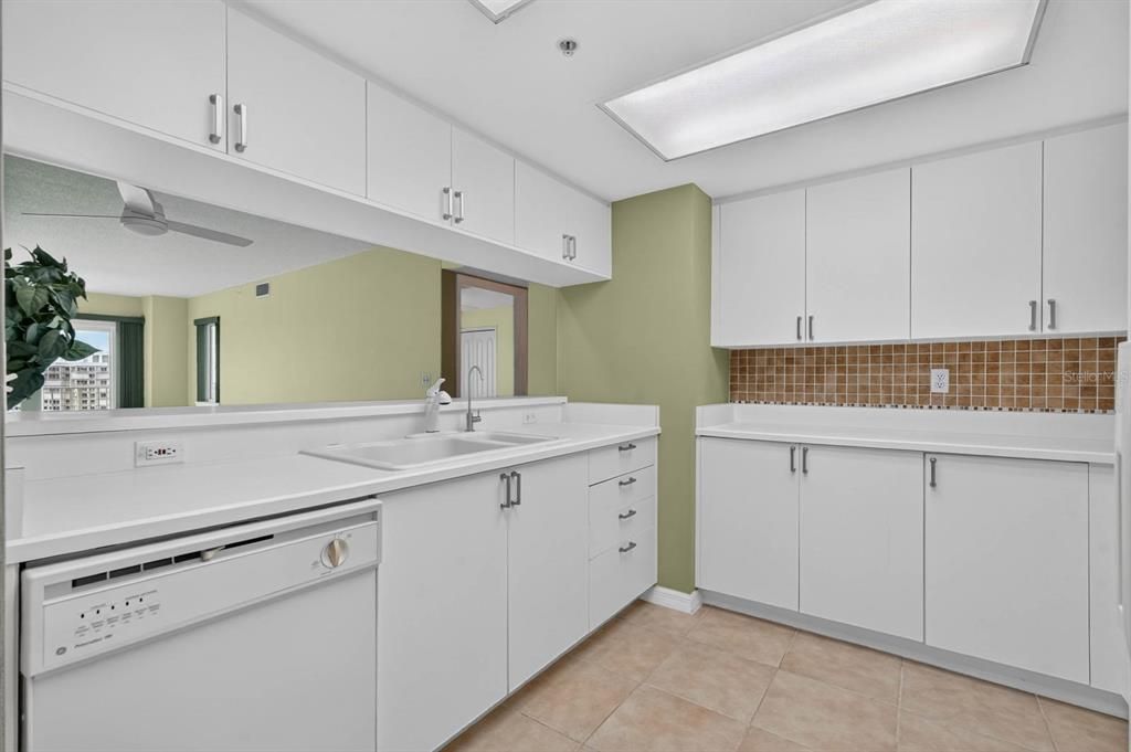For Sale: $520,000 (3 beds, 2 baths, 1843 Square Feet)