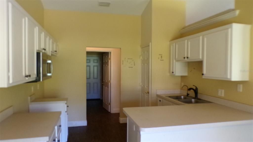 For Sale: $232,500 (4 beds, 3 baths, 2110 Square Feet)
