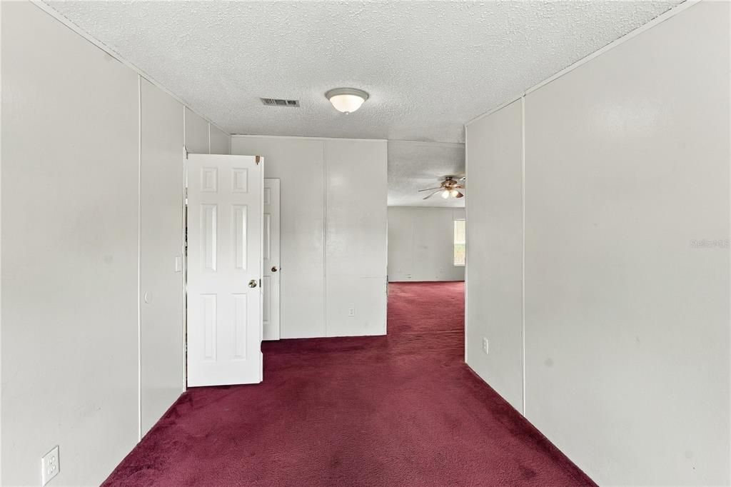 For Sale: $369,900 (4 beds, 2 baths, 2280 Square Feet)