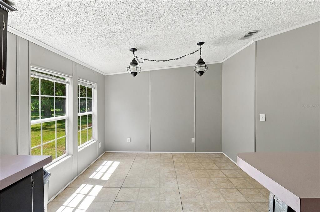 For Sale: $369,900 (4 beds, 2 baths, 2280 Square Feet)