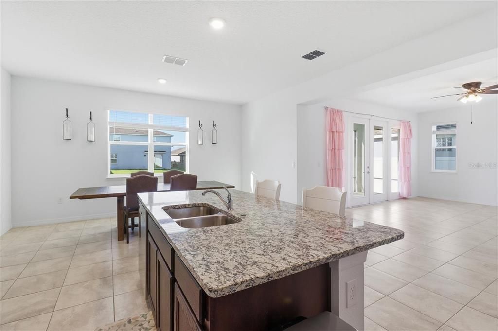 For Sale: $385,000 (4 beds, 2 baths, 2337 Square Feet)