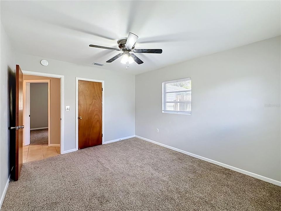 For Sale: $210,000 (2 beds, 1 baths, 1202 Square Feet)